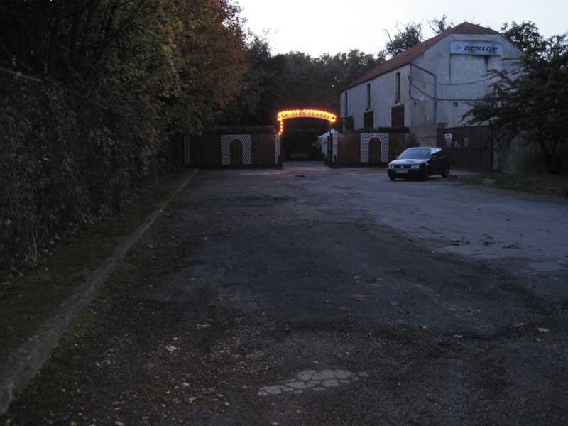 L'Enseigne.